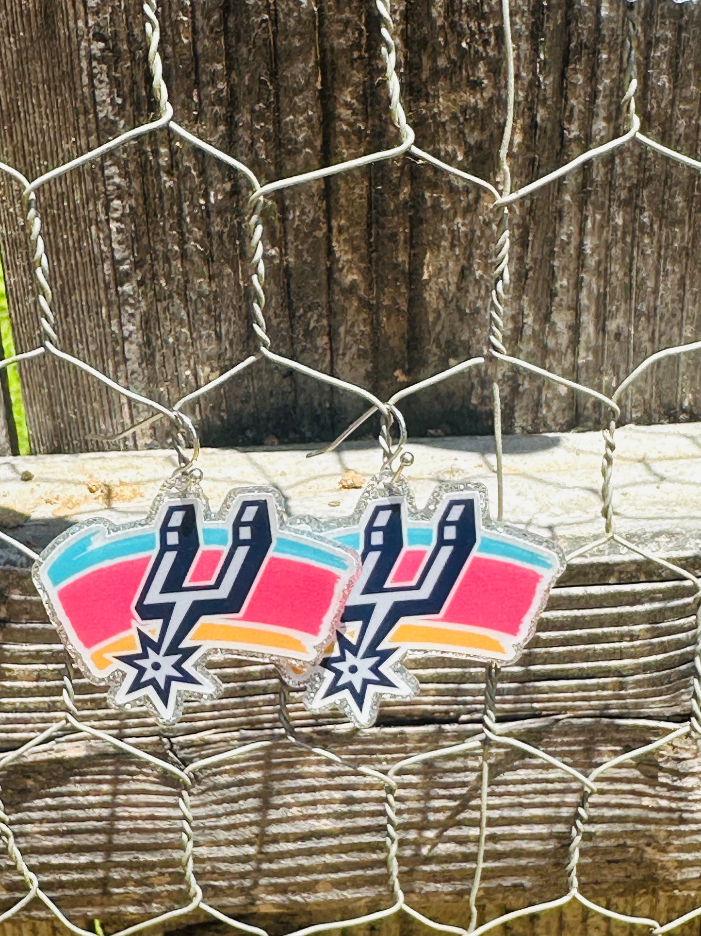 Spurs Retro Logo with Spur Earrings