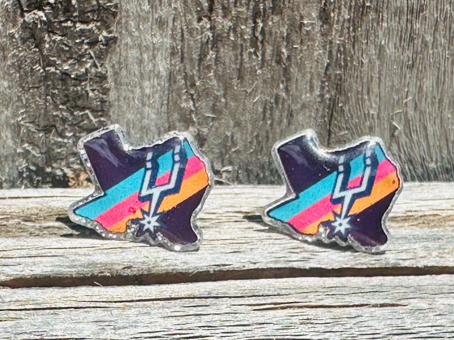 Texas Shaped Retro Spurs Stud Earrings